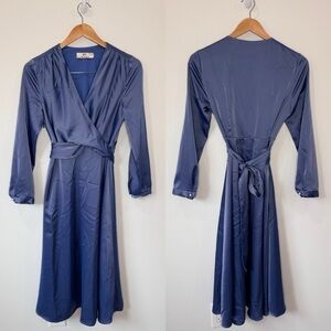 Hui Ban Fu Shi Long Sleeve V-Neck Blue Formal Dress